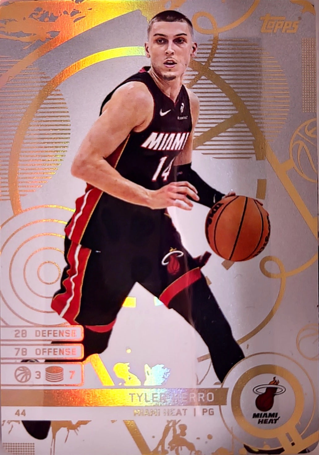 Variant Colour Parallels